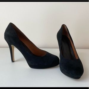 Black Banana Republic heels